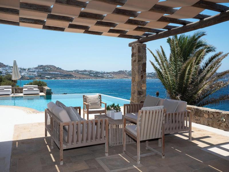 Topos Exclusive Mykonos gallery photo 10