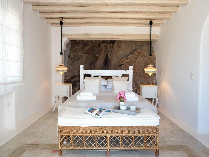 Topos Exclusive Mykonos gallery photo 17