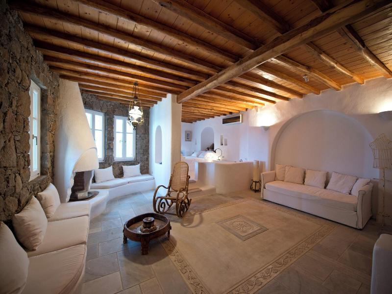 Topos Exclusive Mykonos gallery photo 18