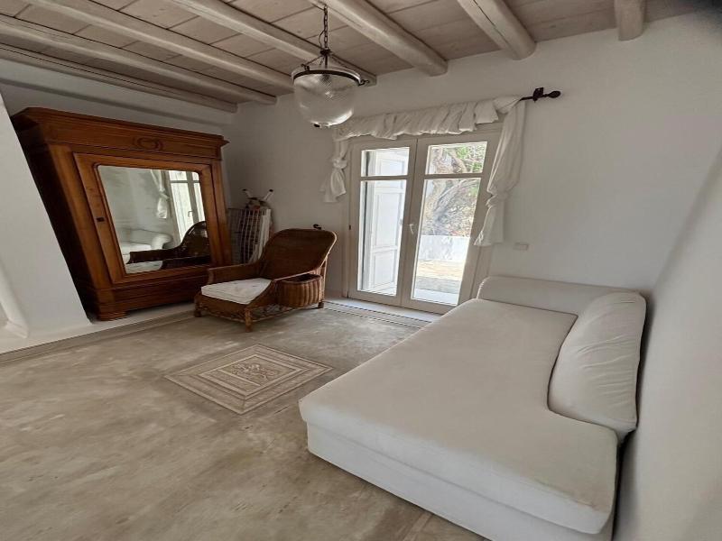 Topos Exclusive Mykonos gallery photo 27