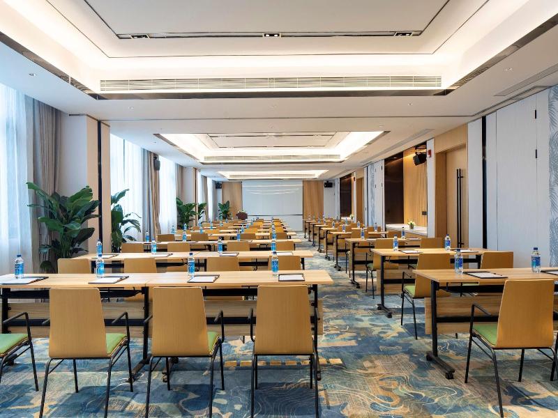 Hilton Garden Inn Shenzhen Nanshan Avenue image