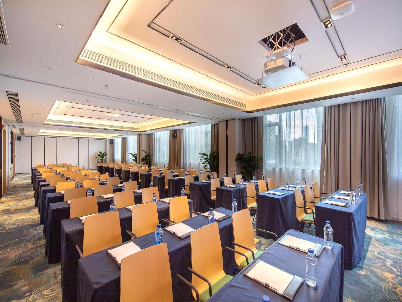 Hilton Garden Inn Shenzhen Nanshan Avenue image