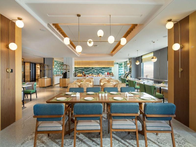 Hilton Garden Inn Shenzhen Nanshan Avenue image