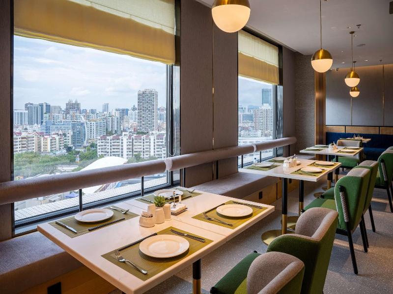 Hilton Garden Inn Shenzhen Nanshan Avenue image