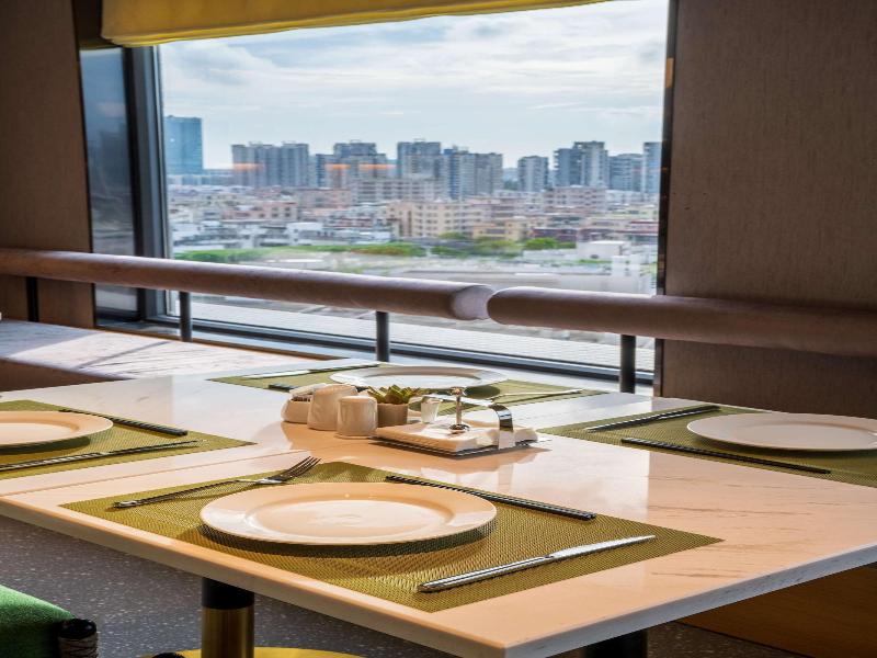 Hilton Garden Inn Shenzhen Nanshan Avenue image
