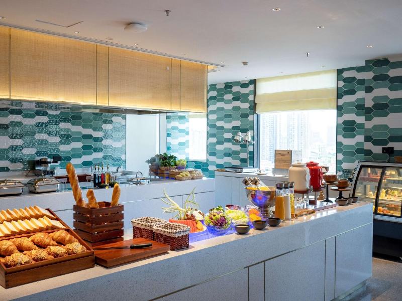 Hilton Garden Inn Shenzhen Nanshan Avenue image