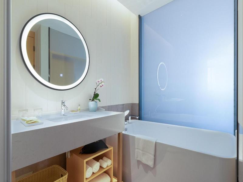Hilton Garden Inn Shenzhen Nanshan Avenue image
