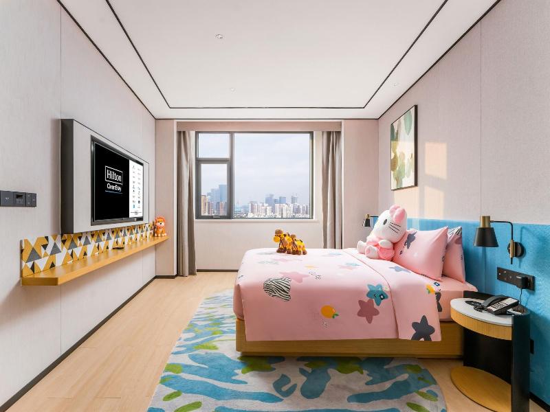 Hilton Garden Inn Shenzhen Nanshan Avenue image