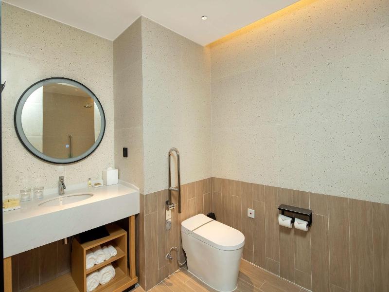Hilton Garden Inn Shenzhen Nanshan Avenue image
