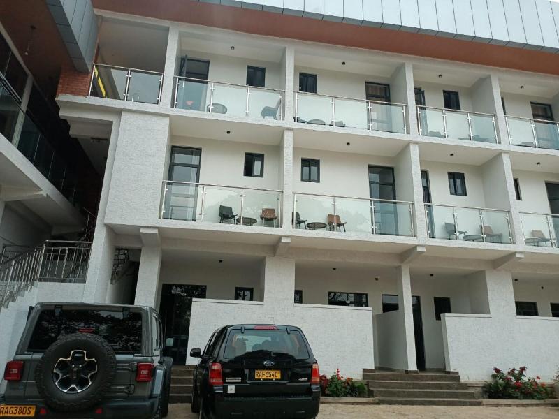 Fanfare Suites image