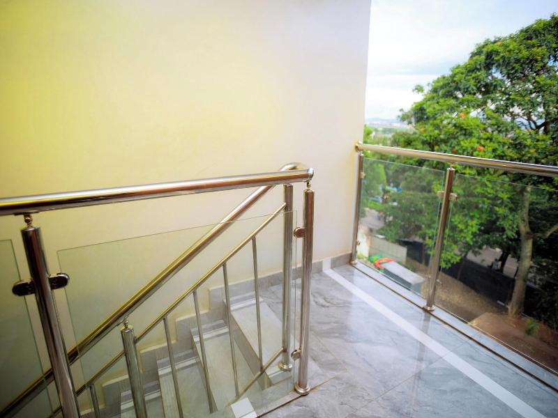 Fanfare Suites image