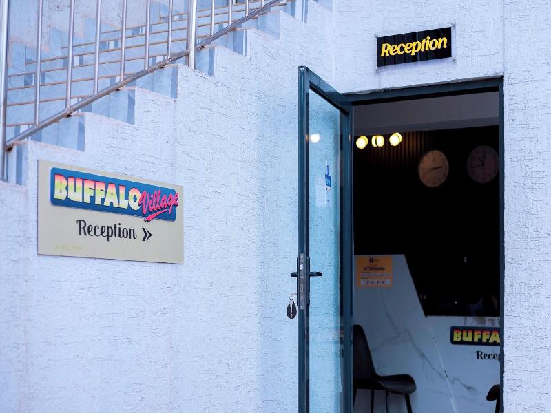 Fanfare Suites image