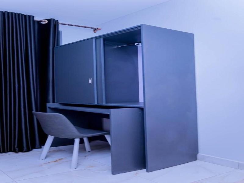Fanfare Suites image