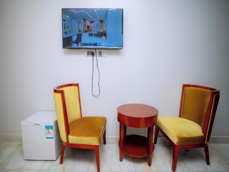 Fanfare Suites image