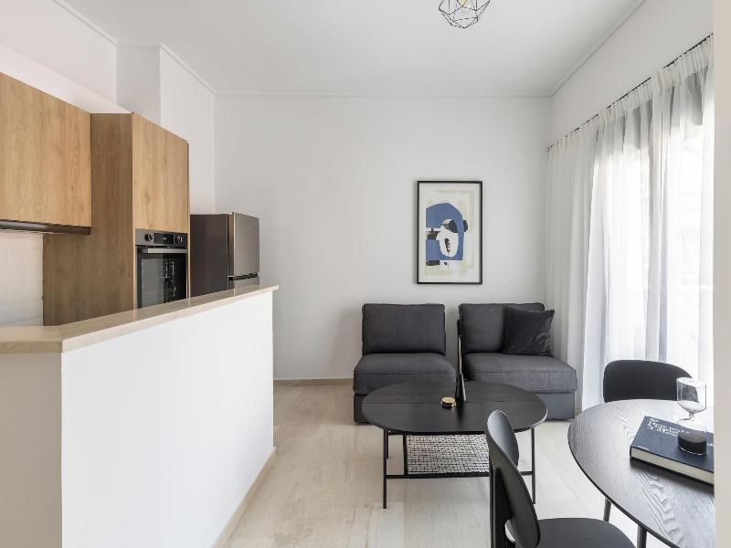 Elliot Neapoli Athens image