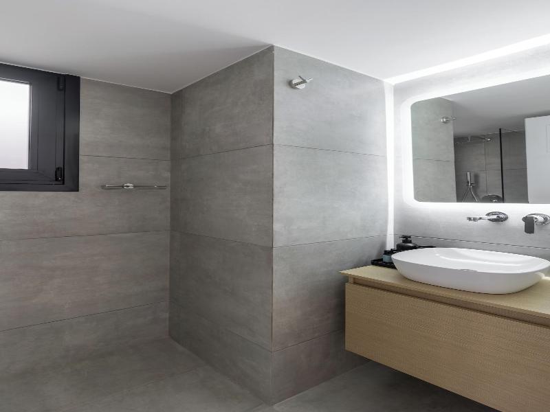 Elliot Neapoli Athens image