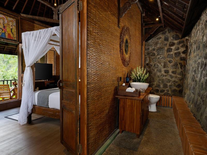 Villa Leona Valley View Ubud image