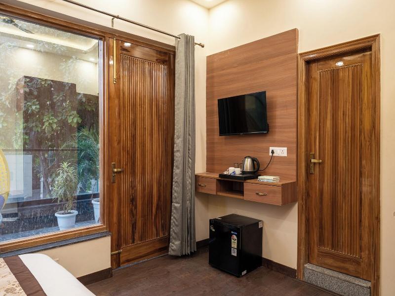 Lime Tree Hotel & One Bhk Serviced Apartment - N image