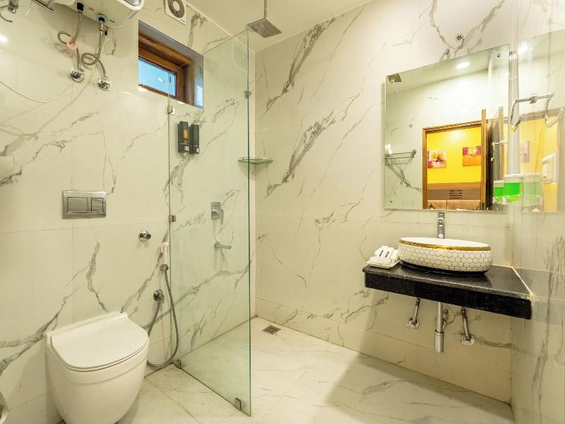 Lime Tree Hotel & One Bhk Serviced Apartment - N image