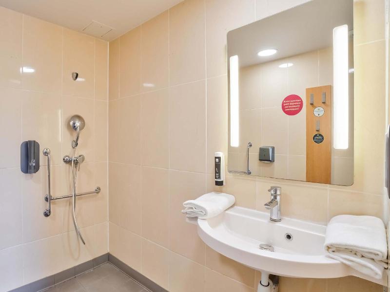 Hotel Premia Re Classe Roissy Saint Witz image