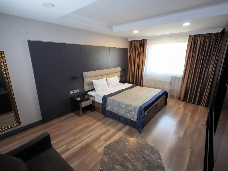 No 139 Apartments image