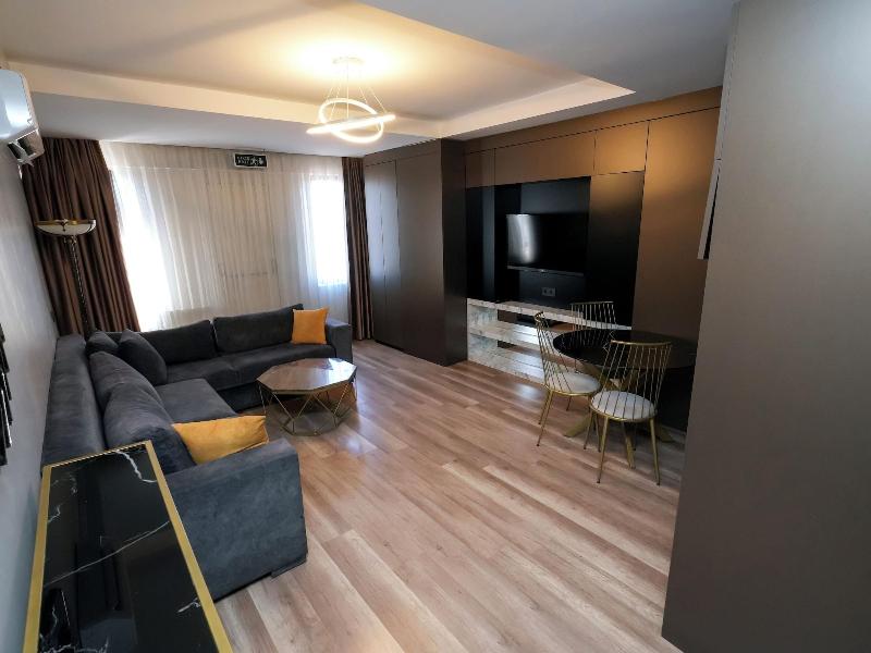 No 139 Apartments image