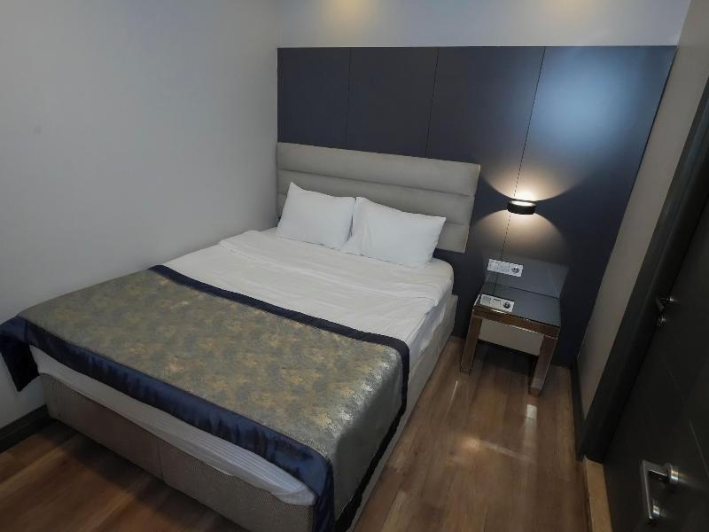 No 139 Apartments image