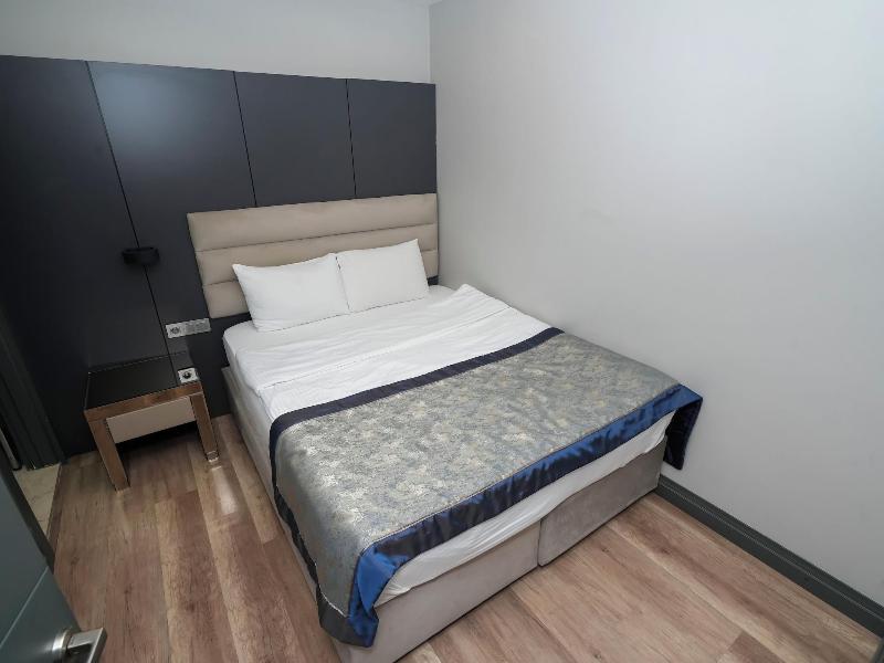 No 139 Apartments image
