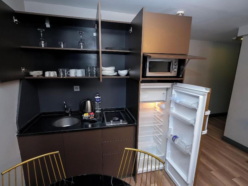 No 139 Apartments image