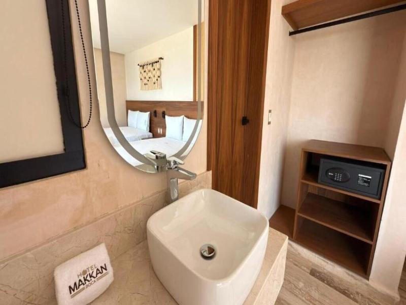 Hotel Makkan Boca image