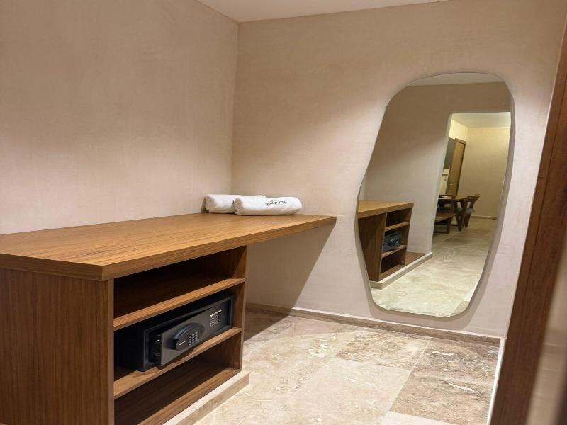 Hotel Makkan Boca image