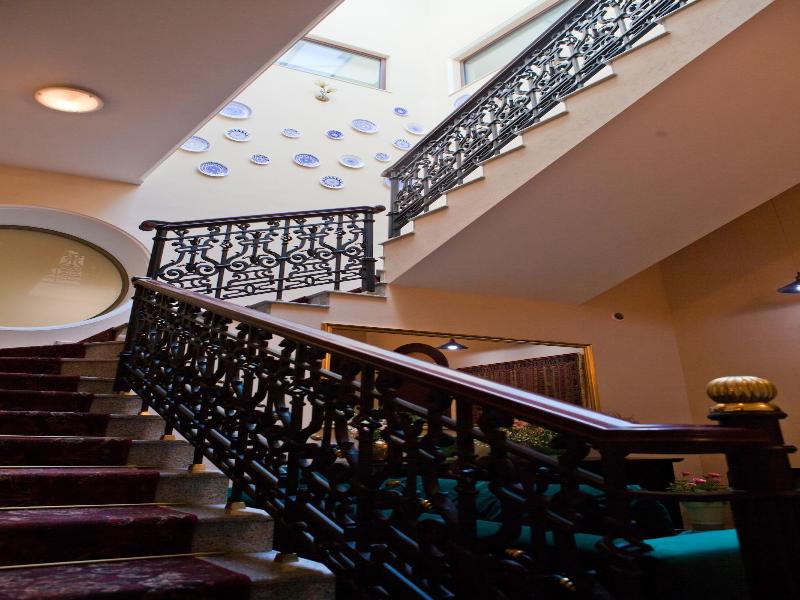Hotel Bella Casa image