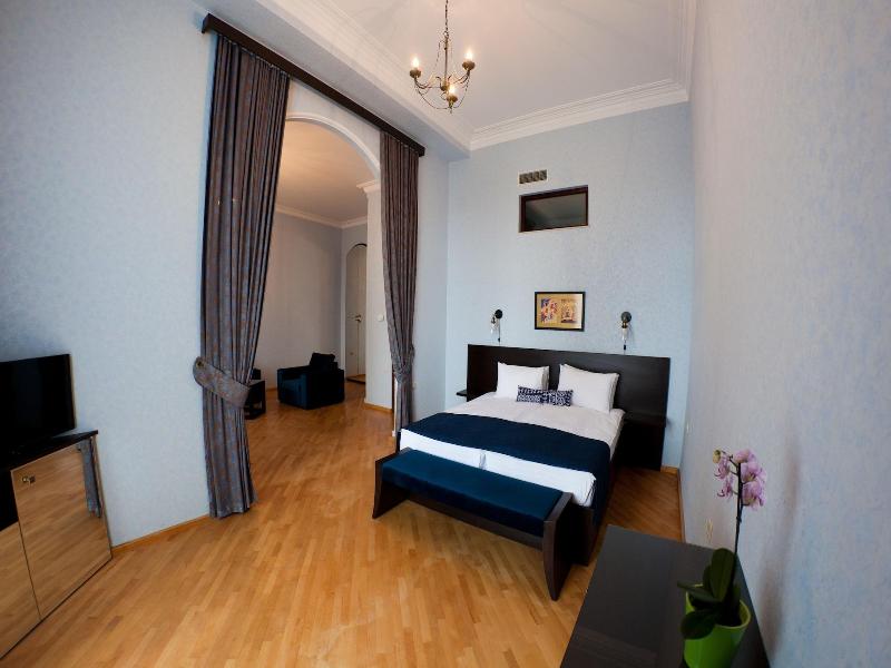 Hotel Bella Casa image