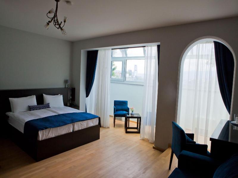 Hotel Bella Casa image