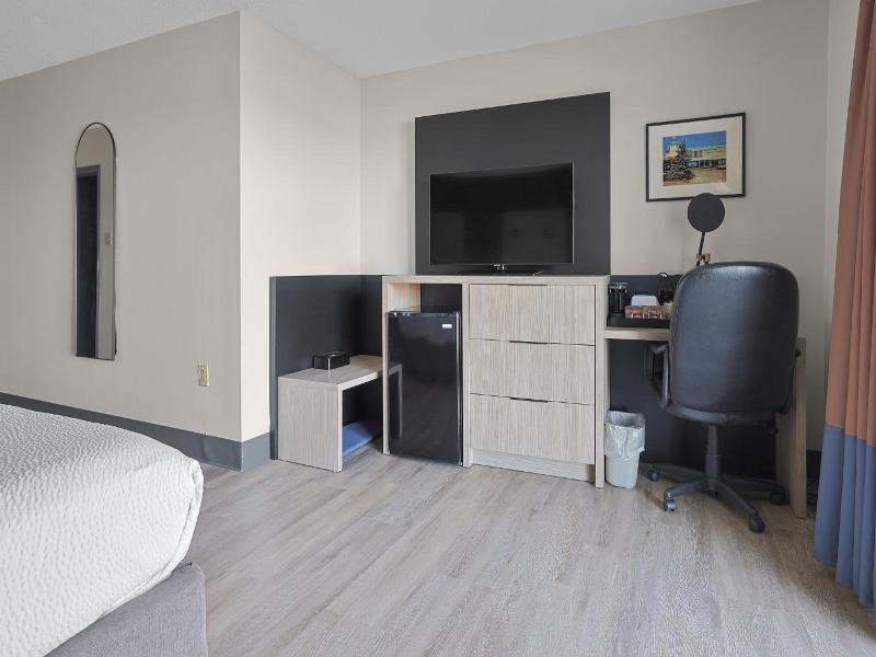 The Jordan Ramada By Wyndham image