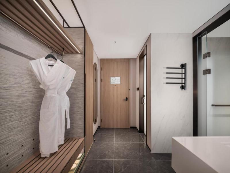 Holiday Inn Nantong Rudong by IHG image
