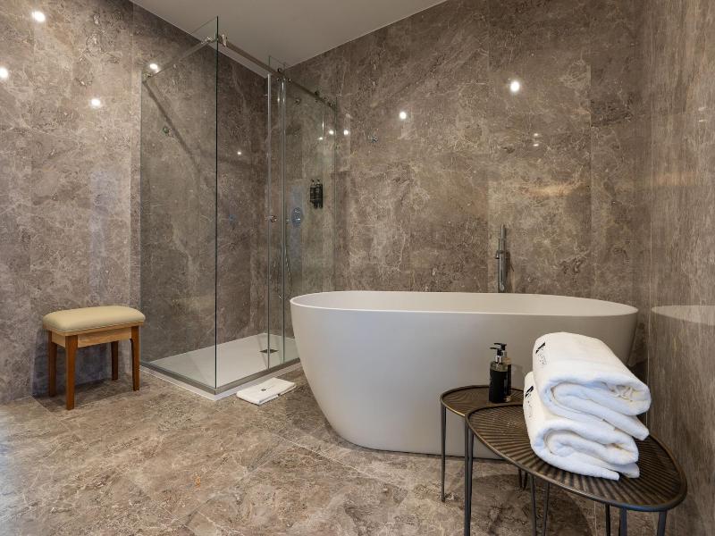 Boemio Flh Hotels image