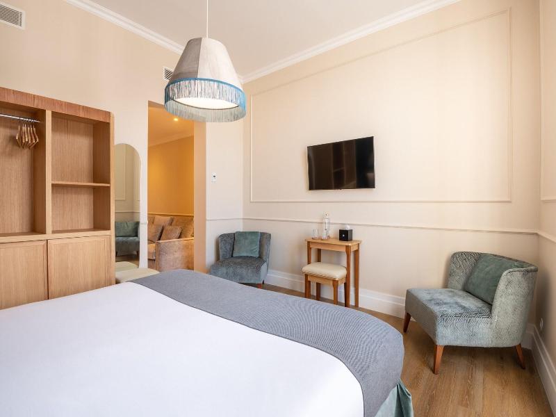 Boemio Flh Hotels image