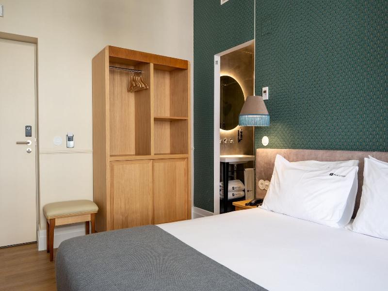 Boemio Flh Hotels image