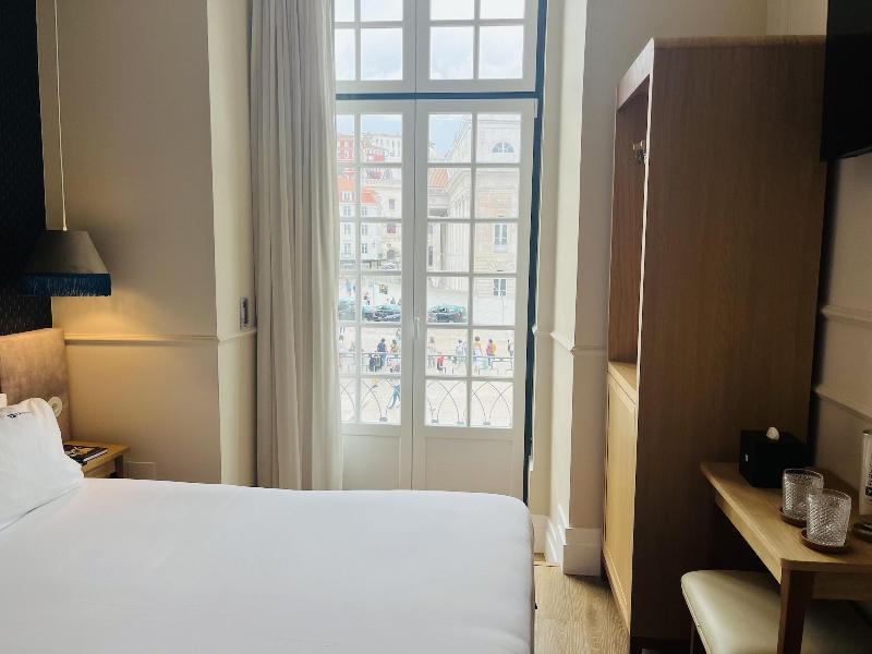 Boemio Flh Hotels image