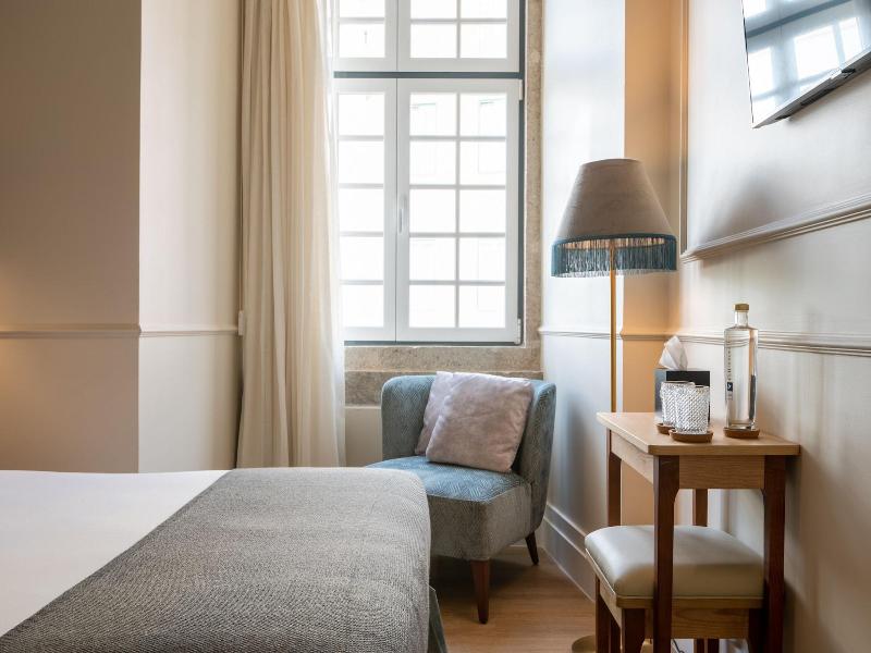 Boemio Flh Hotels image