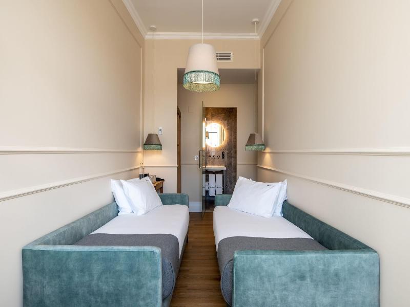 Boemio Flh Hotels image