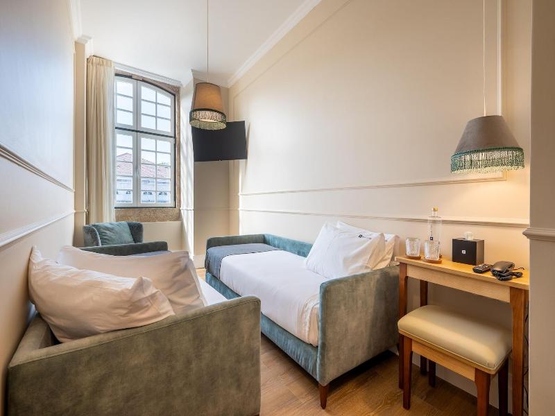 Boemio Flh Hotels image