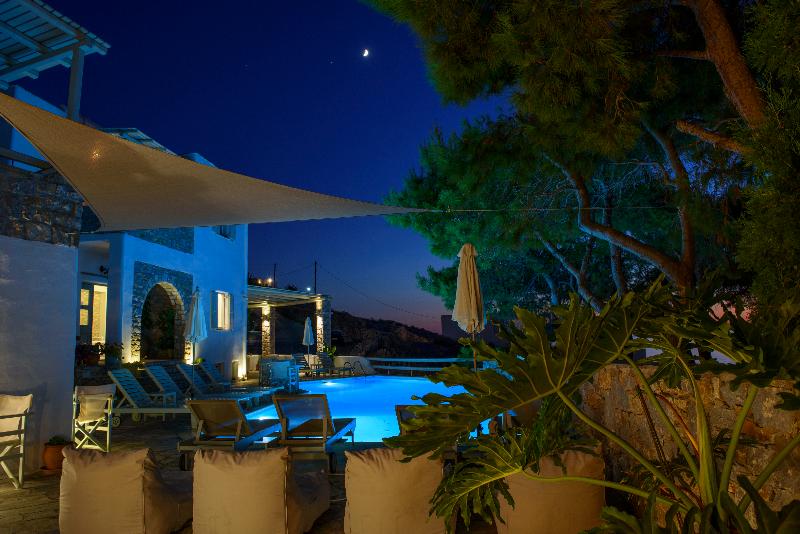 Yperia Hotel image