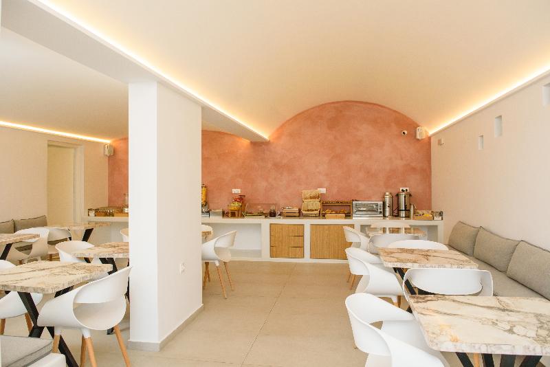 Yperia Hotel image