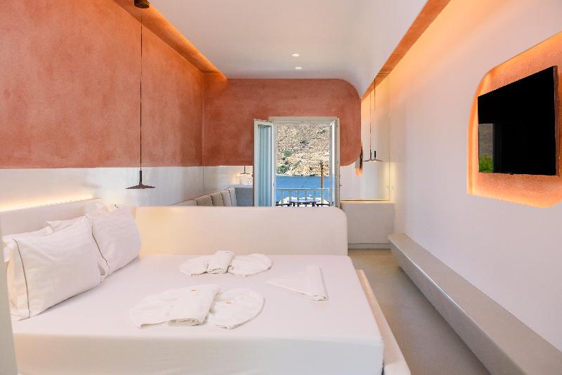Yperia Hotel image