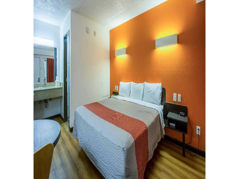 Motel 6 Ashland, Oh image
