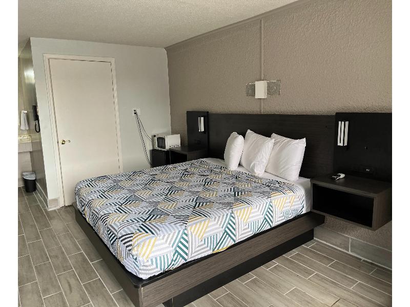 Motel 6 Cordele, GA image