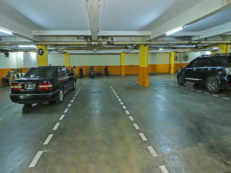 Townhouse Oak Hotel Fiducia Pasar Minggu image