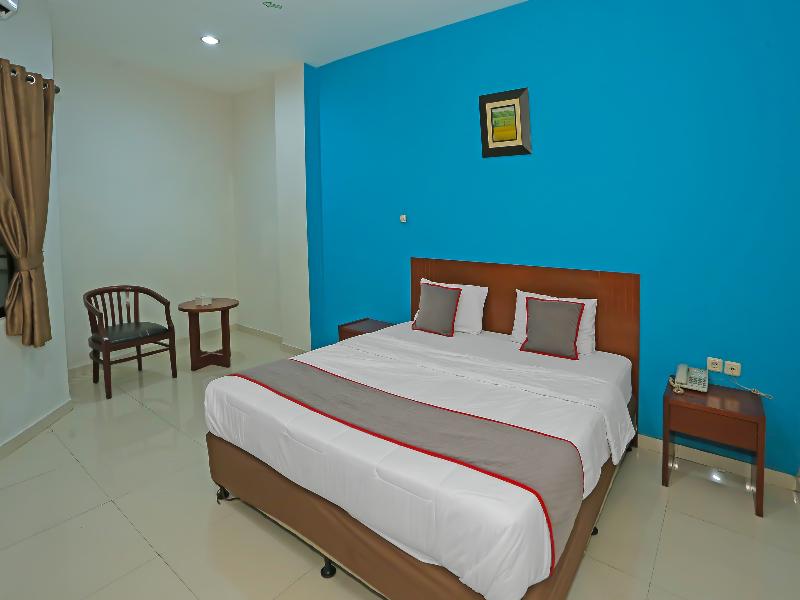 Townhouse Oak Hotel Fiducia Pasar Minggu image